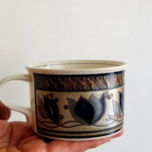 Pair of MIKASA mugs intaglio raised glaze type